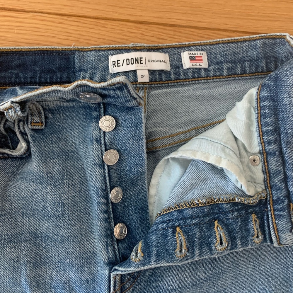 Re/Done High-Rise Button-Fly Womens Jeans in Light Blue Denim